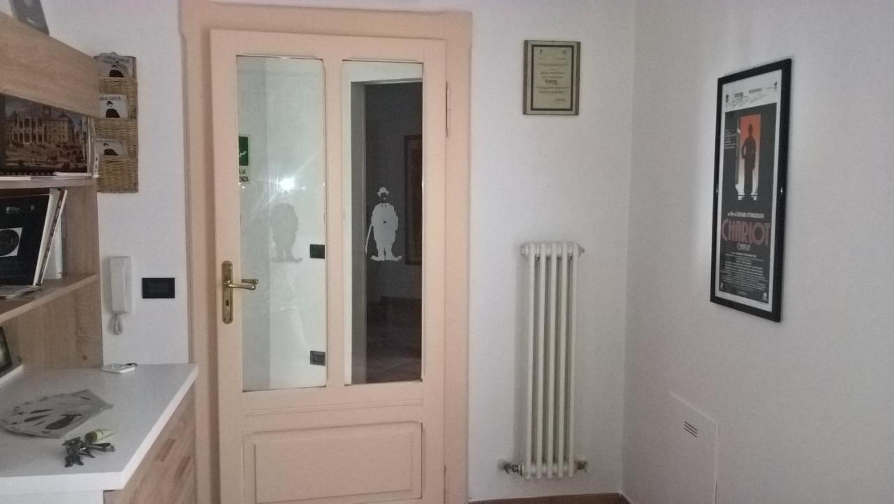 Charlie Chaplin Bed & Breakfast Tamara Exterior foto